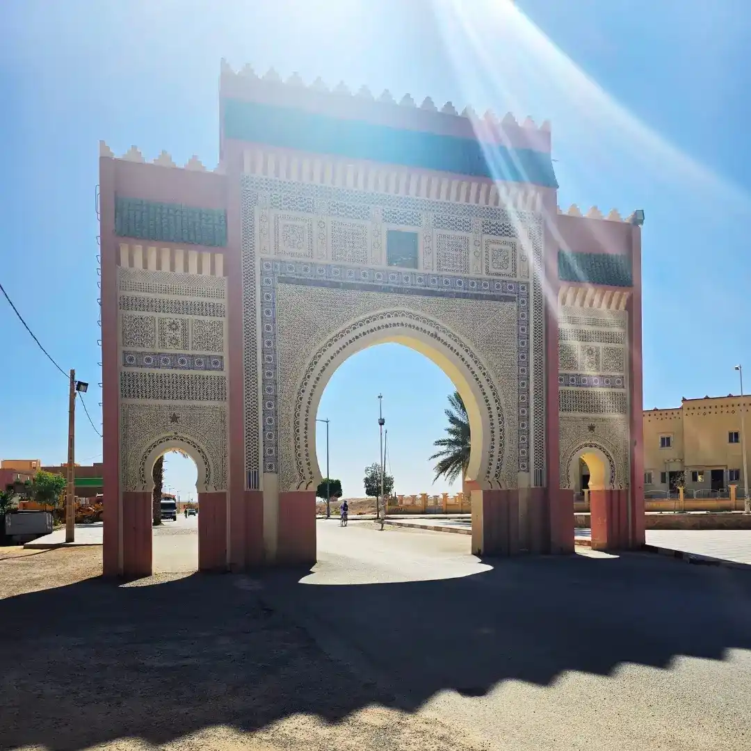 Rissani Market Tour + Transport, Merzouga City gate of Rissani, Rissani — Merzouga