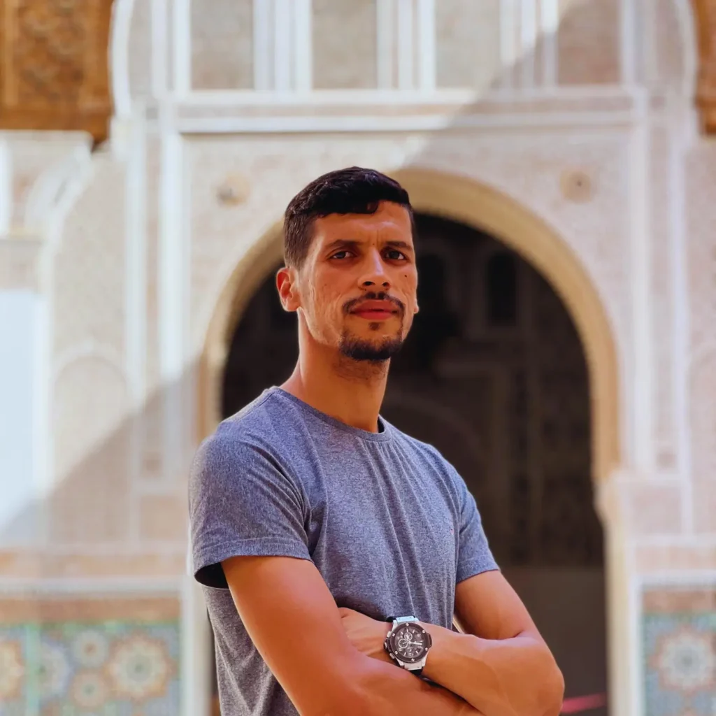 Portrait of a licensed Moroccan tour guide with 7 years of experience, Visit Morocco Tours
