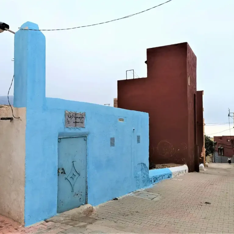 The unique troglodyte cave houses and whitewashed streets of Bhalil Medina, Morocco, on a unique tour with Visit Morocco Tours.