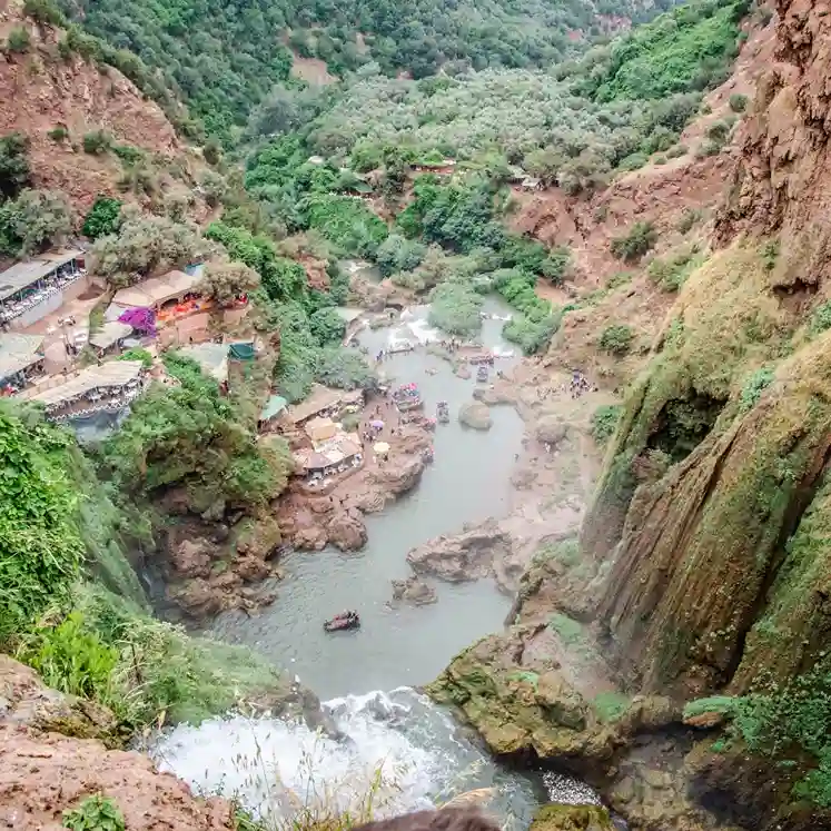 Visit Morocco Tours - Beautiful waterfall in Morocco, perfect for nature tours and hiking adventures. Visit Morocco Tours